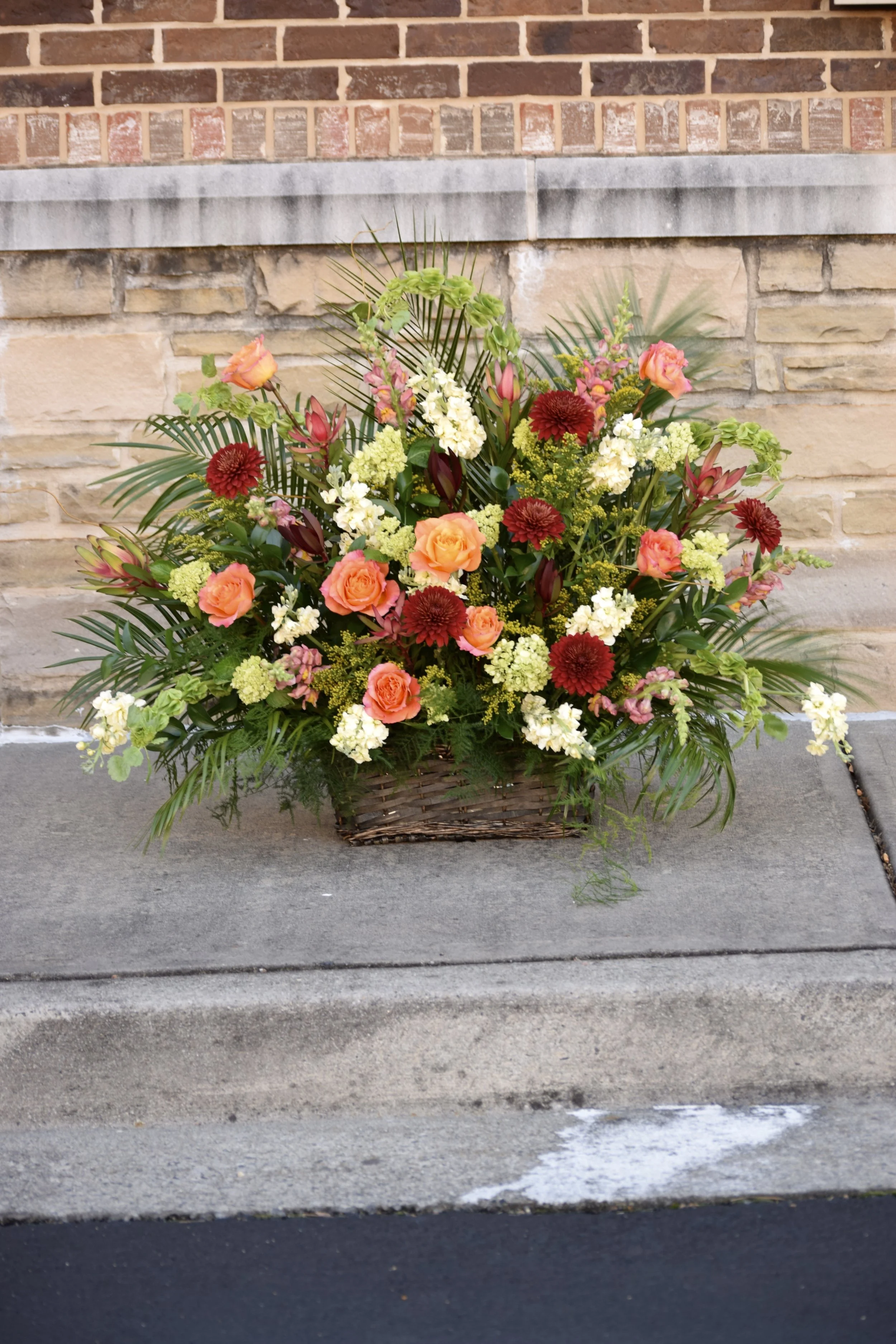 Flower Baskets — Funky Mountain Flowers Flower Baskets — Funky Mountain Flowers